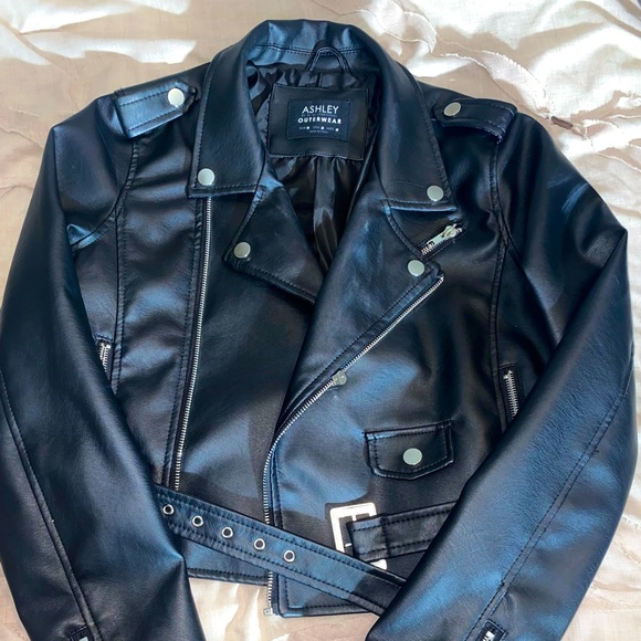 Ashley By 26 International Black Faux Leather Jacket - Picture 2 of 5